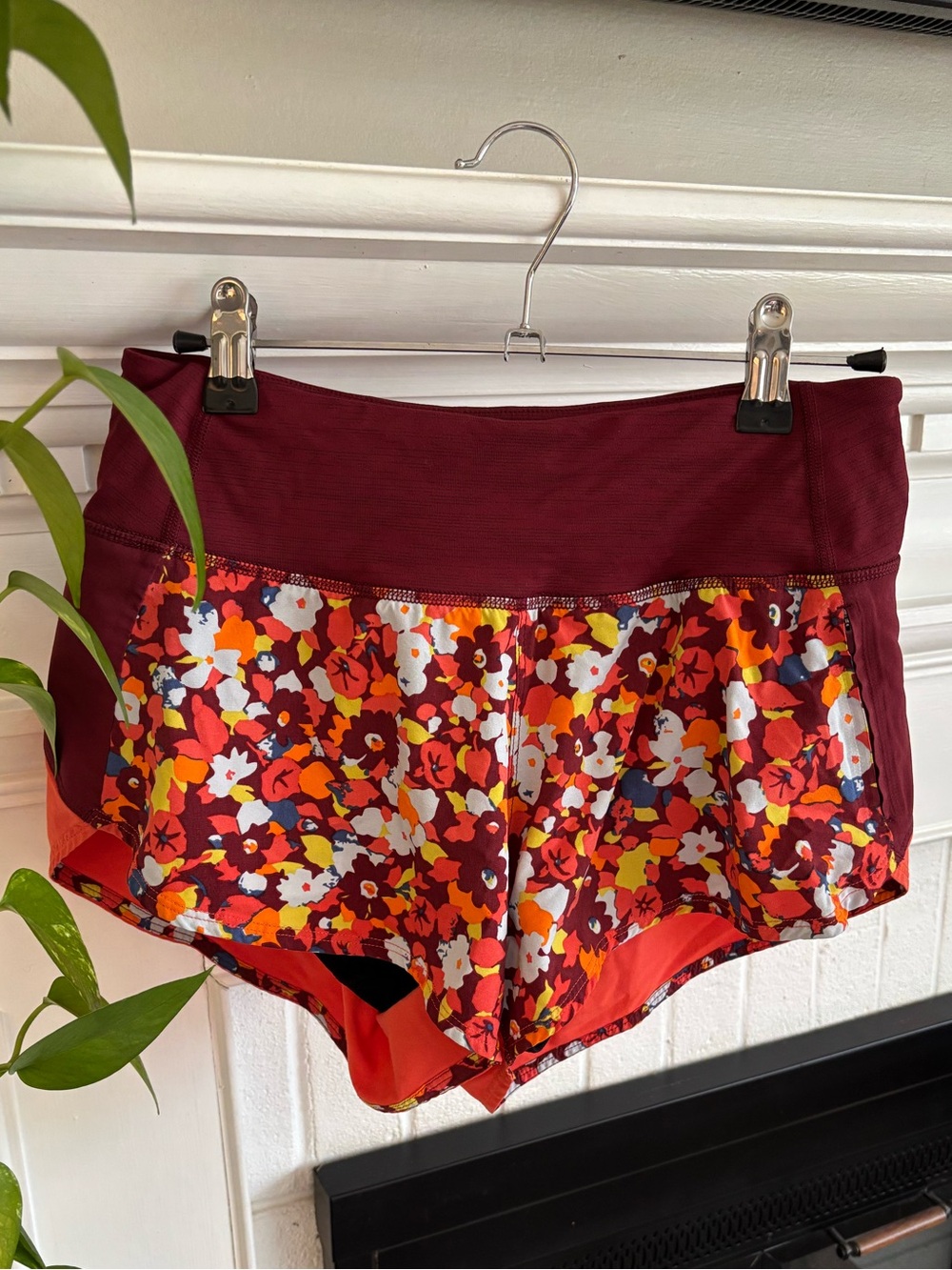 Outdoor Voices Hudson Shorts Small Orange Maroon Floral Print